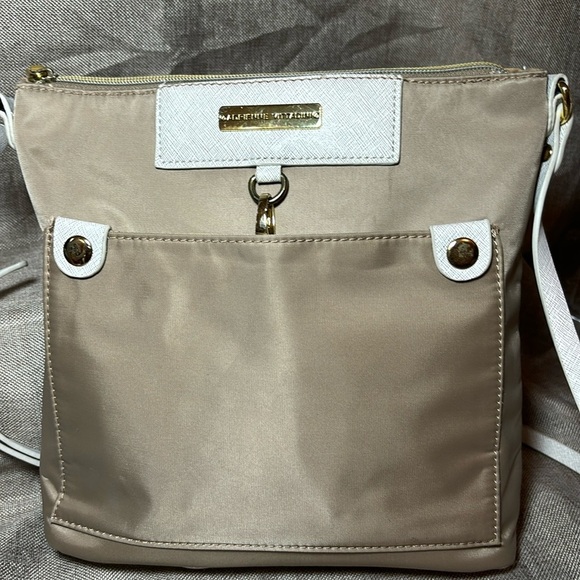 Adrienne Vittadini Nylon Crossbody bag - Picture 1 of 10